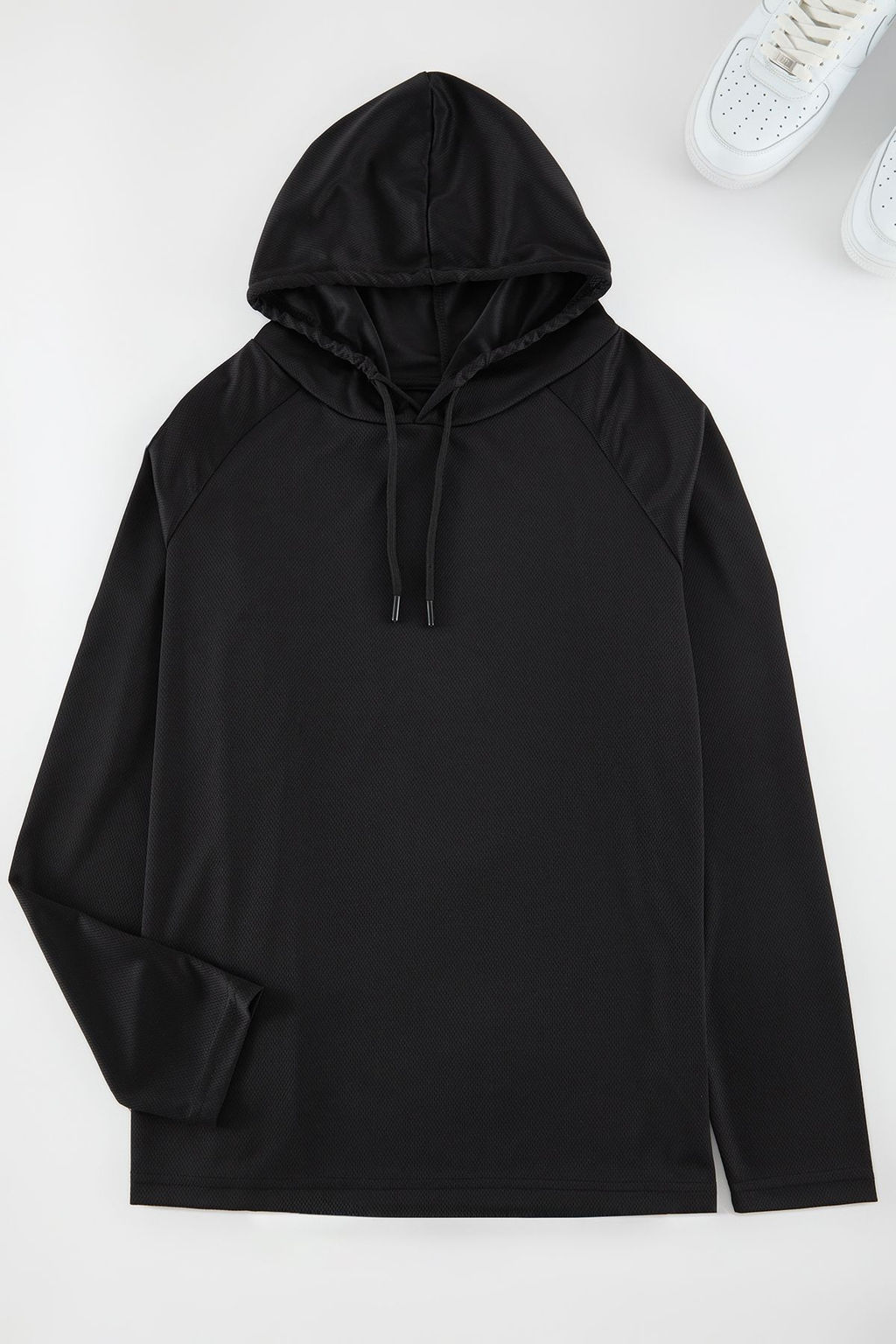 TRENDYOL MAN Siyah Regular/Normal Kesim Teknik Kumas Kapusonlu Spor Sweatshirt TMNAW25SW00185