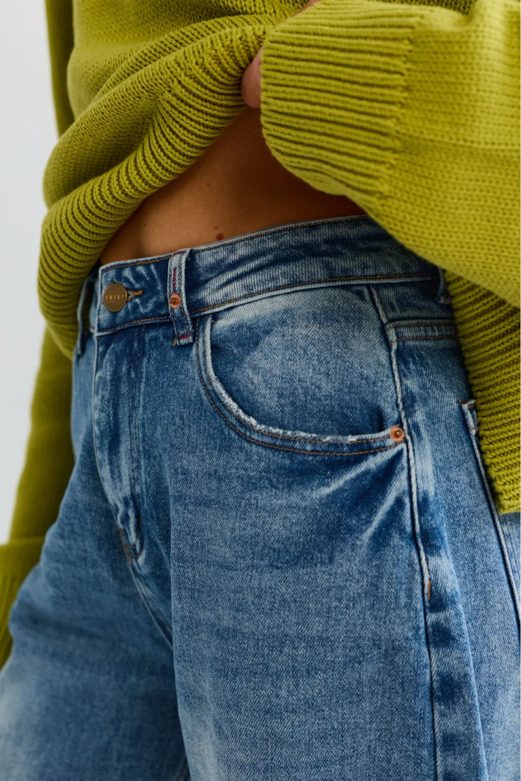 Джинсы-трубы с потертостями Голубой - Erist store фото 3