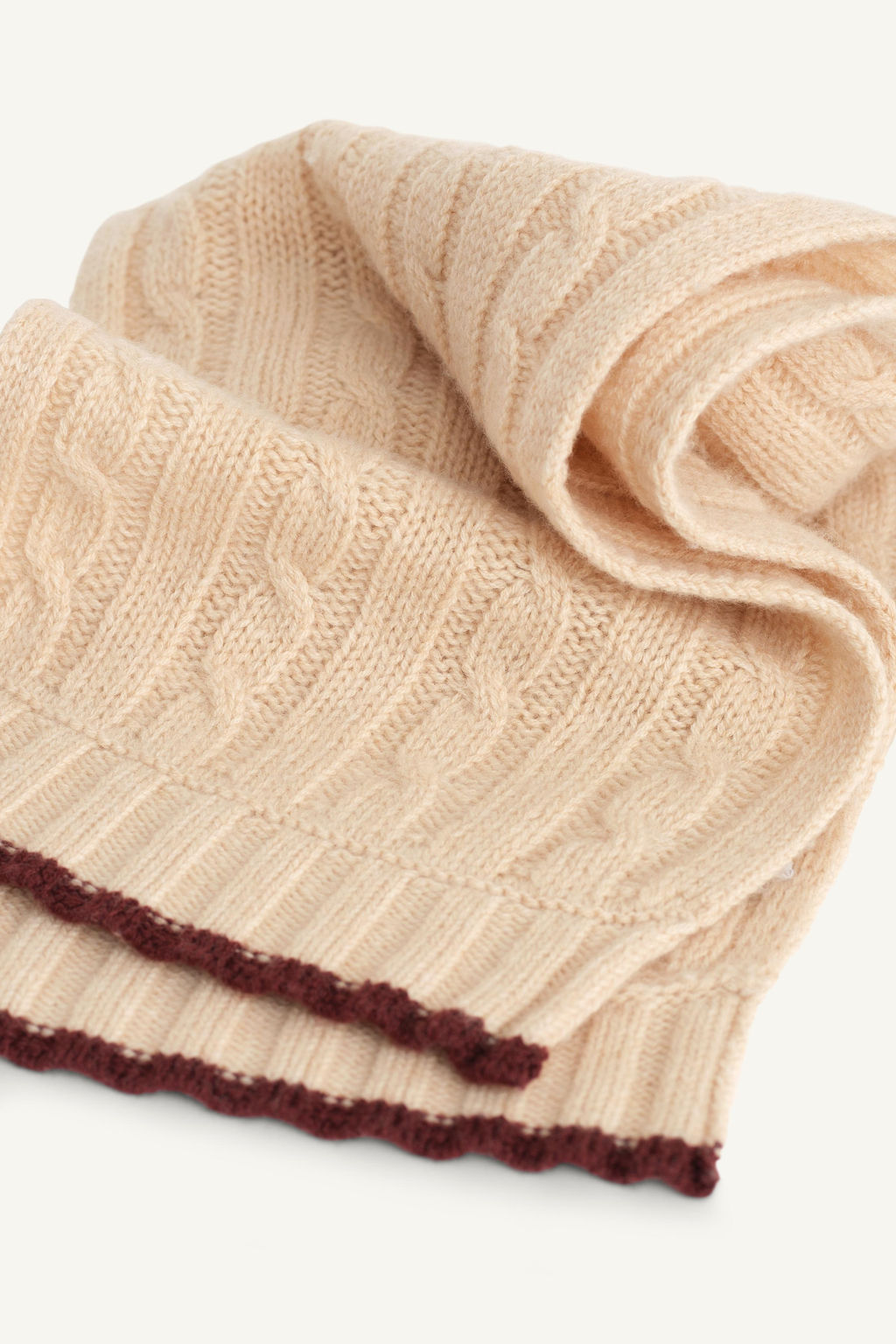 LIMITED EDITION CABLE KNIT WOOL SCARF