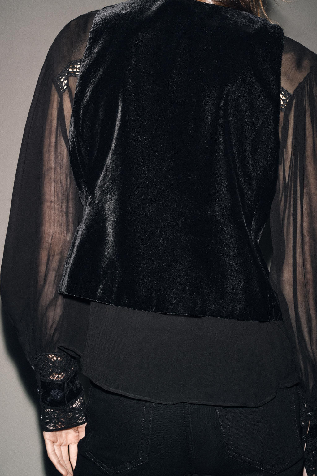 EMBROIDERED VELVET WAISTCOAT ZW COLLECTION