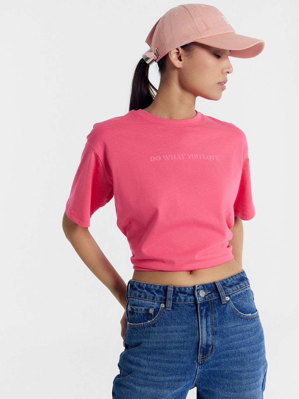 Футболка женская розовая с печатью