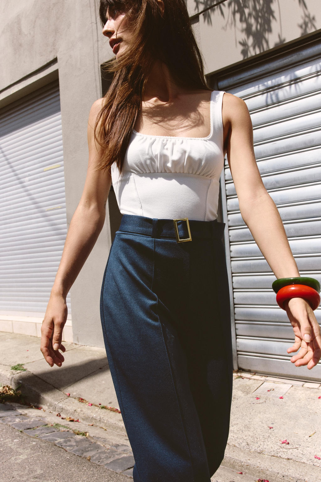 TWILL TROUSERS WITH SEAM AND BELT - Zara фото 2