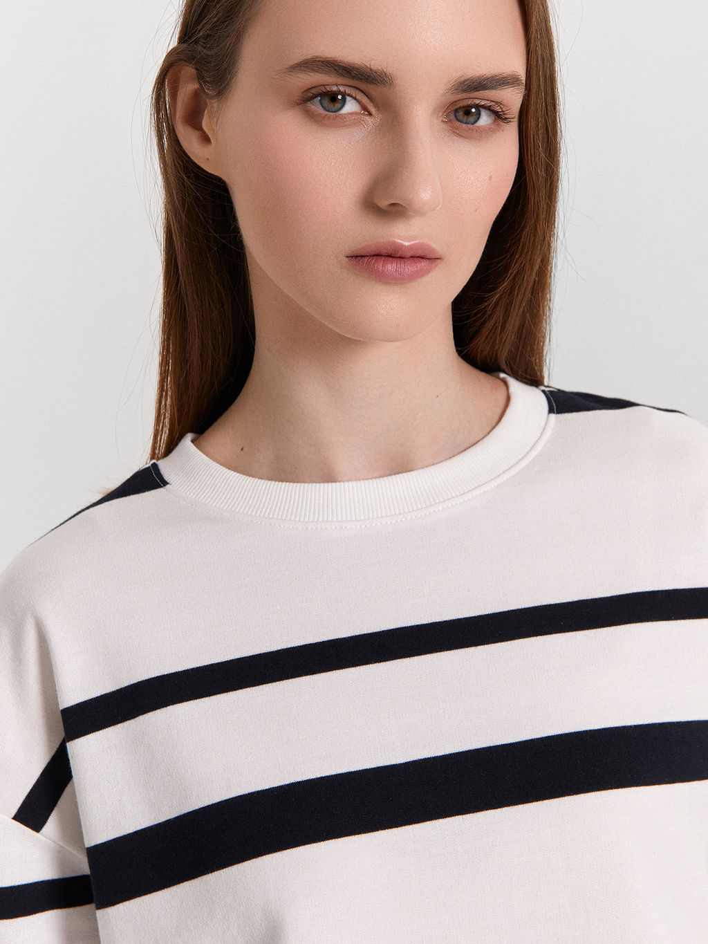 Джемпер женский белый в полоску черная полоска на белом 112754/1 - Mark formelle фото 5