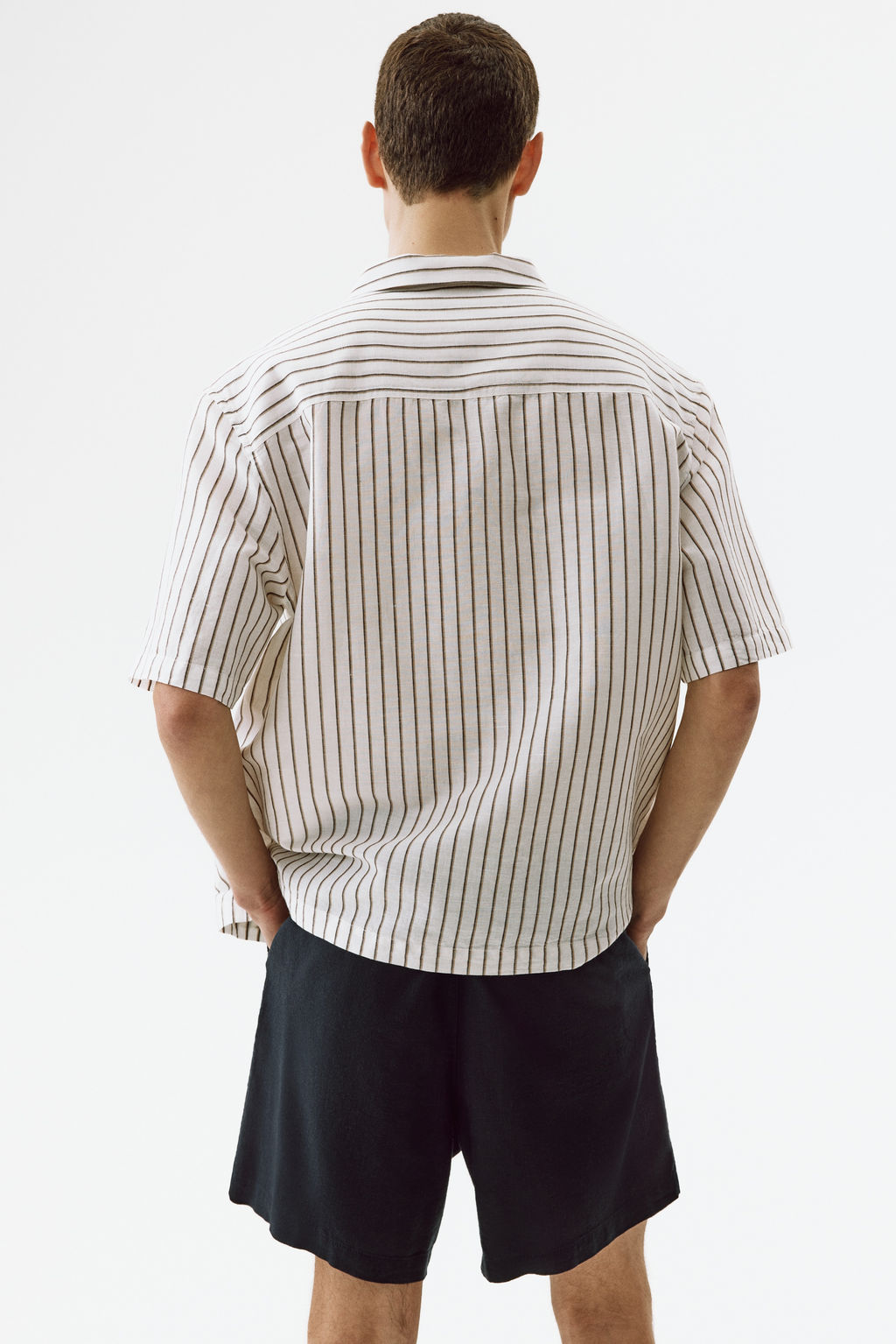 Pantal?n corto en mezcla de lino Relaxed Fit - H&m фото 7