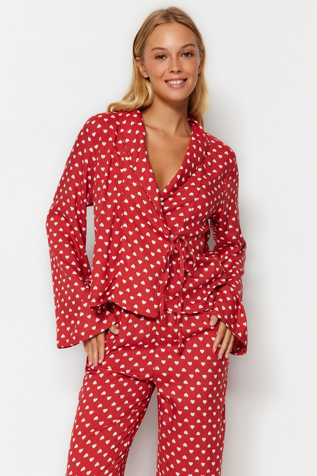 Trendyolmilla Pudra Kalpli Baglama Detayl? Viskon Dokuma Pijama Tak?m? THMAW22PT0300  фото 3