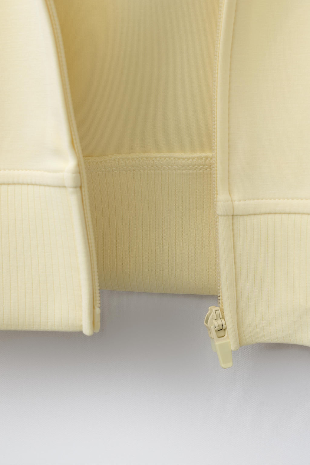 SUDADERA CREMALLERA CON MODAL / Amarillo claro - Zara фото 4