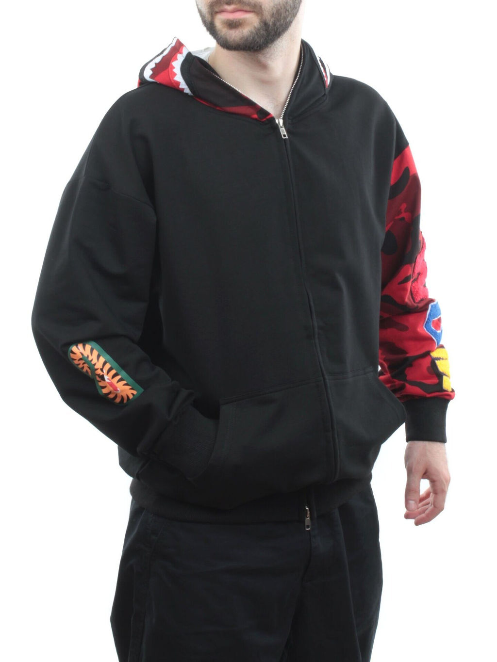 2665 BLACK/RED Толстовка мужская (75% хлопок, 20% полиэстер, 5% спандекс)