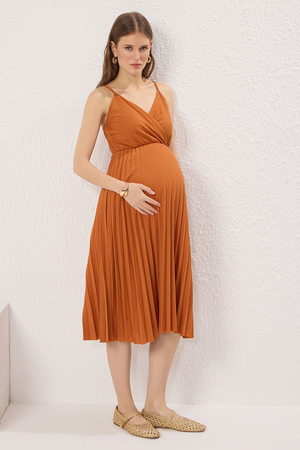 TRENDYOLMILLA Siyah Belden Ac?lanMidi Kruvaze Piliseli Ayarlanabilir Ask?l? Esnek Orme Elbise TWOSS20EL2729  фото 34