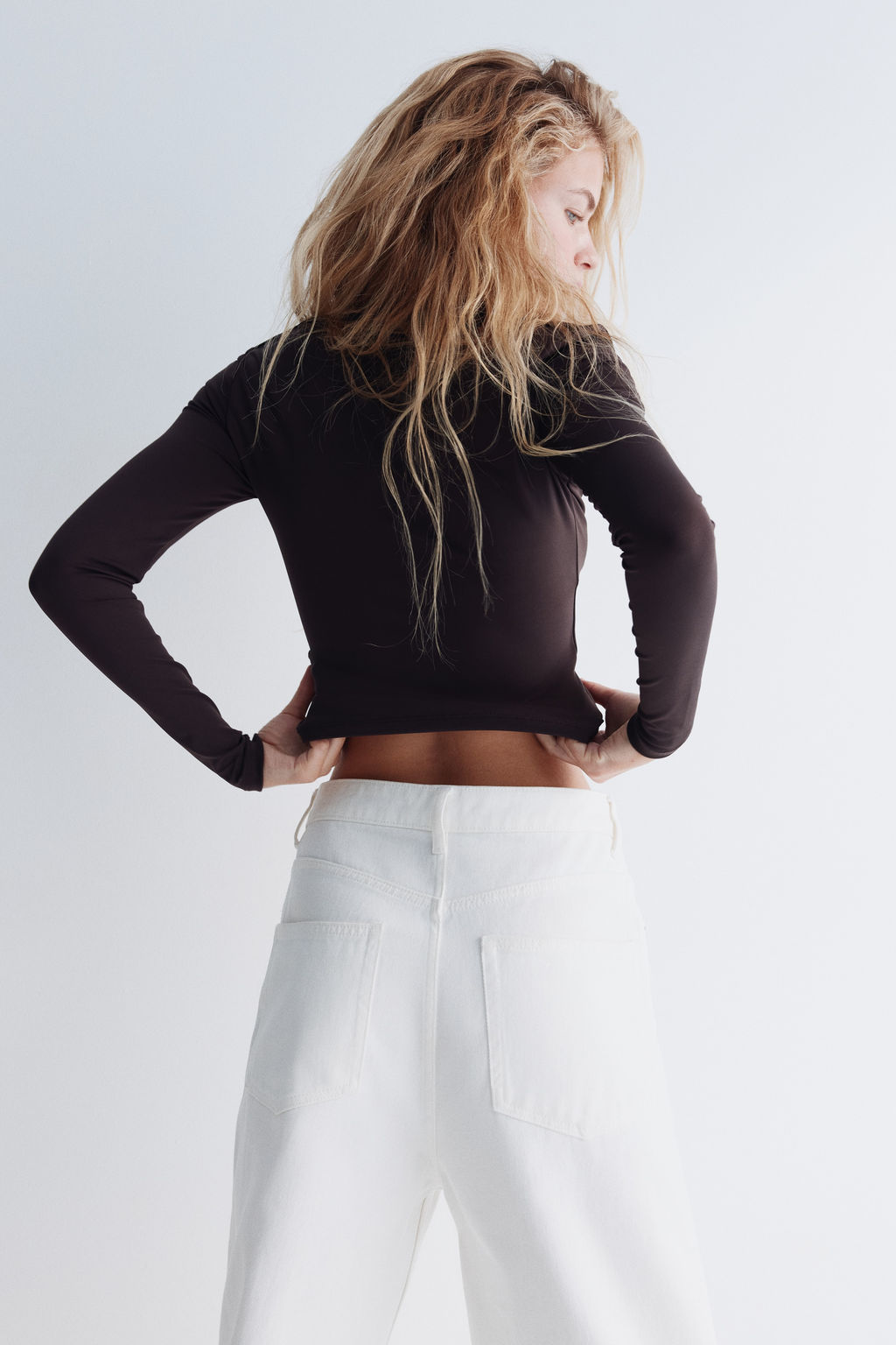 Top de manga larga en microfibra - H&m фото 7