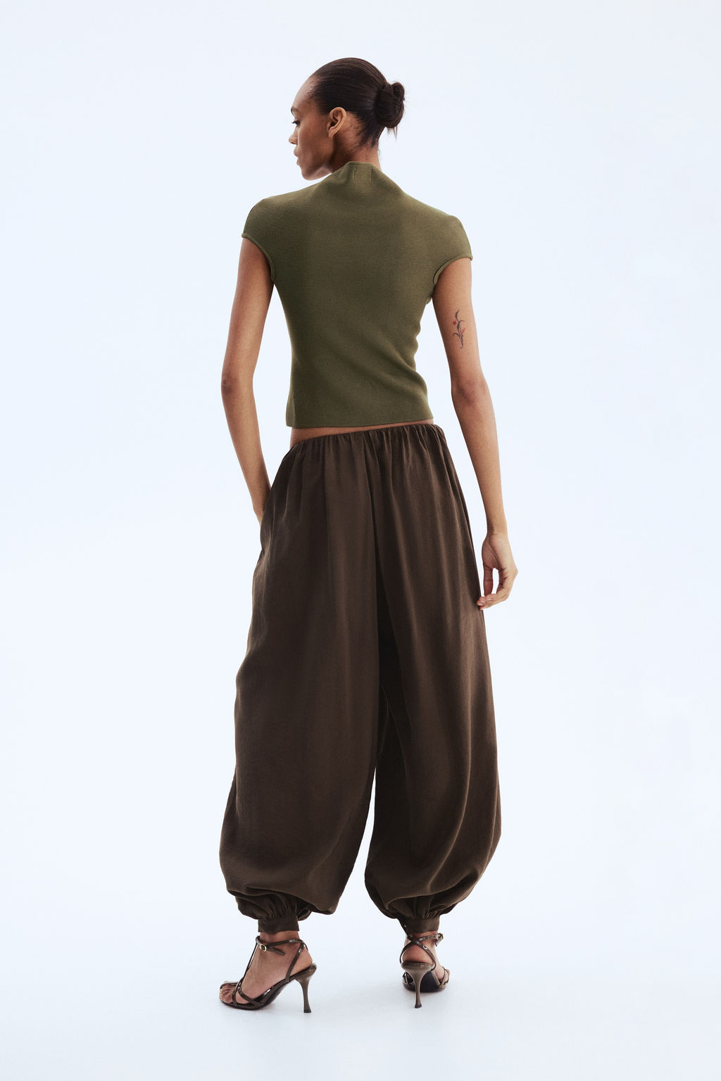 Top con cuello perkins - H&m фото 6