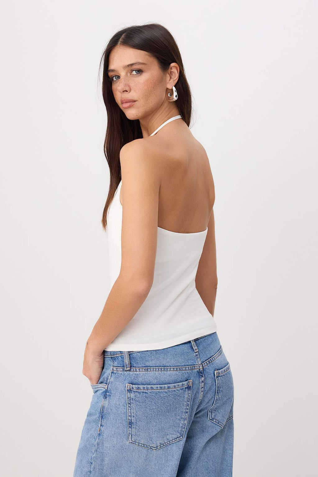 Ekru Duz Fitted Halter Yaka Ince Ask?l? Kolsuz Pamuklu Esnek Orme Atlet TWOSS26AL00067 - Trendyolmilla фото 4