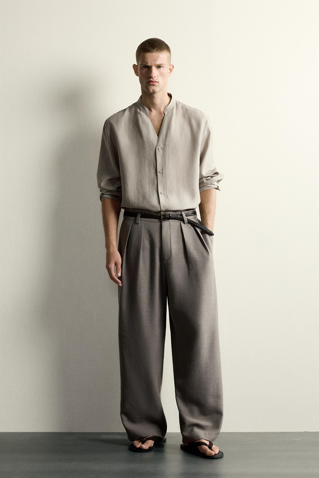 CAMISA FLUIDA RELAXED FIT / Beige