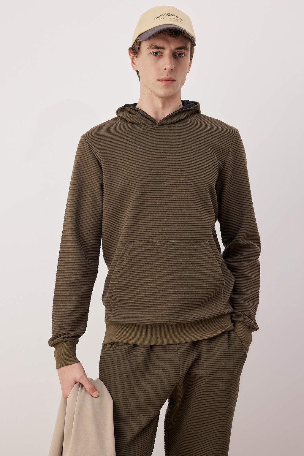 Lacivert Regular/Normal Kesim Kapusonlu Dokulu Sweatshirt TMNAW26SW00068 - Trendyolmilla фото 17