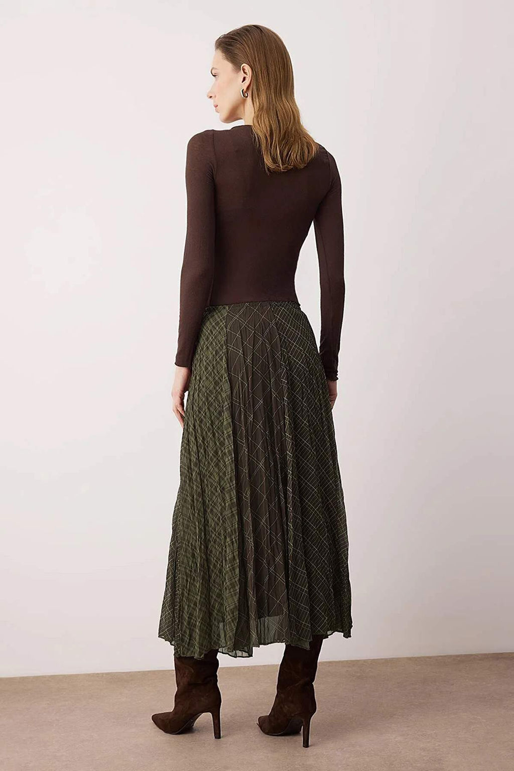 Haki-Kahverengi Ekoseli Astarl? Sifon K?r?s?k Efektli Maxi Asimetrik Etek TWOSS26ET00045