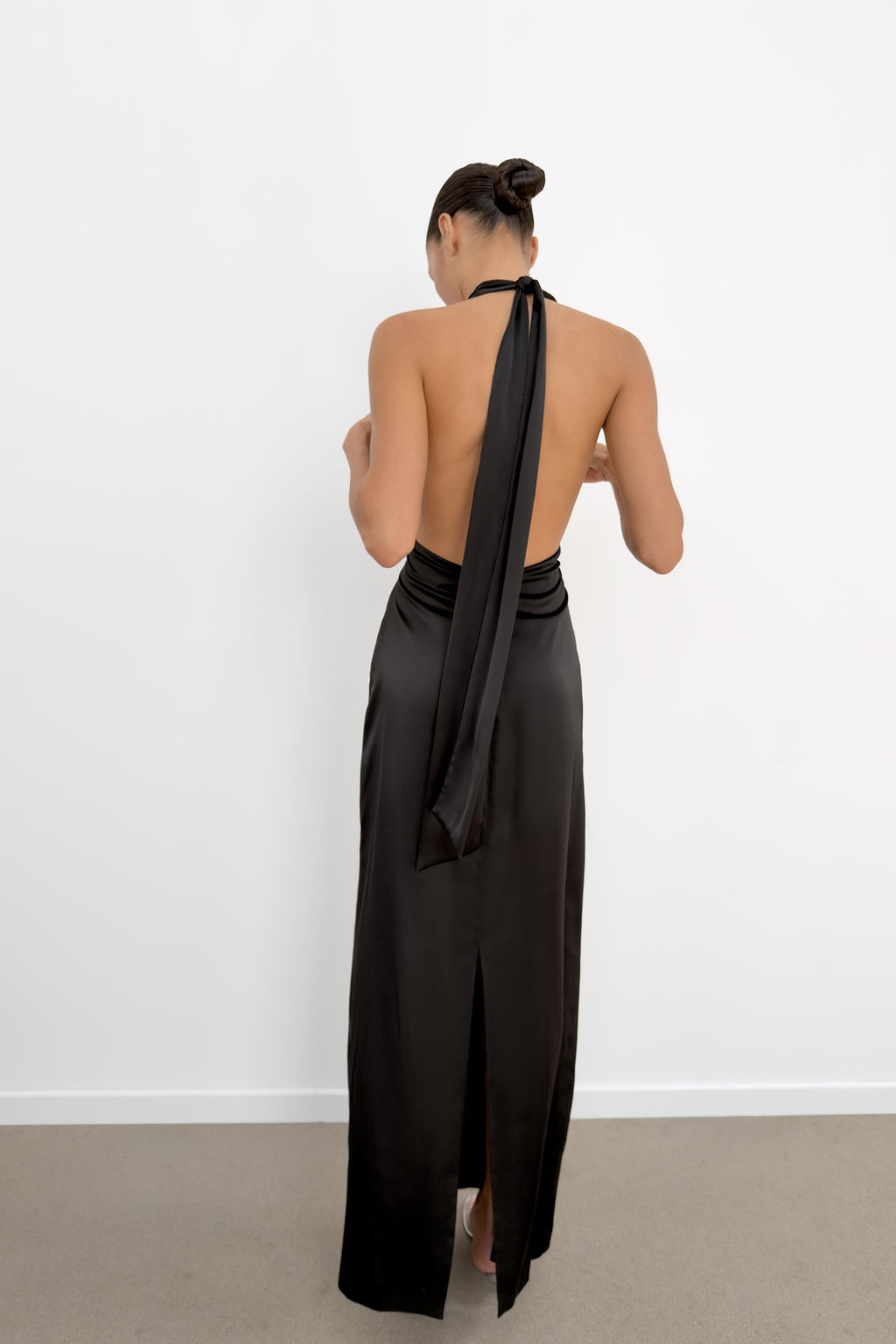 VESTIDO HALTER SATINADO ESTAMPADO ANIMAL / Negro - Zara фото 5