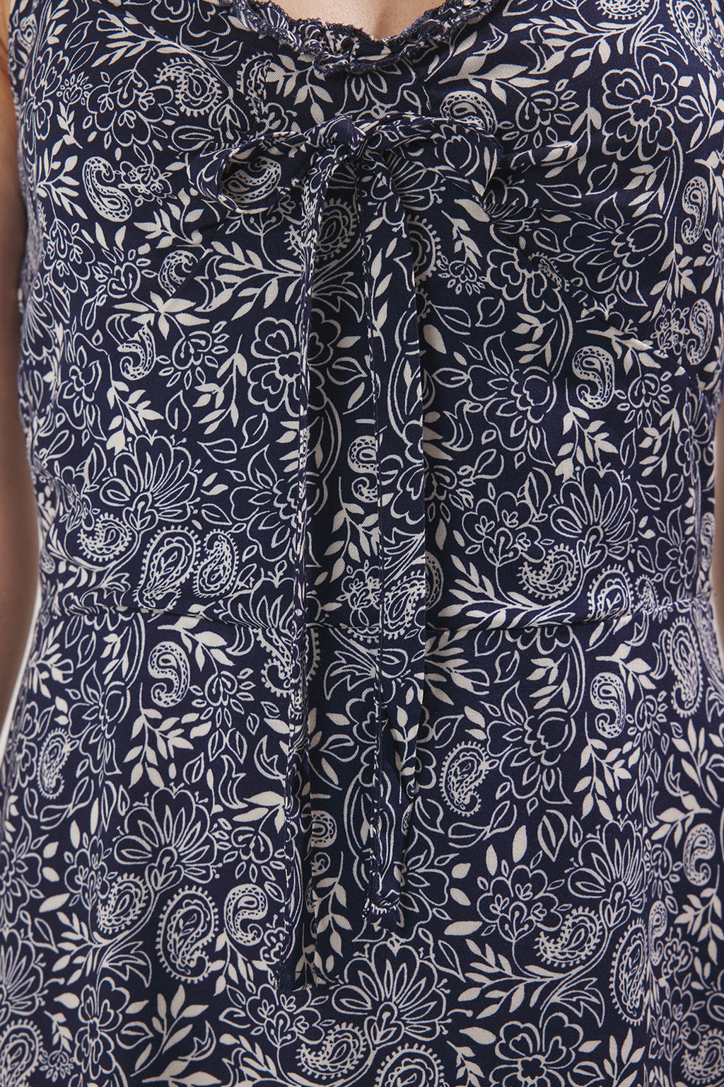 Koyu Lacivert Cicekli A Kesim Fiyonklu K?sa / Mini Dokuma Elbise TWOSS21EL3214