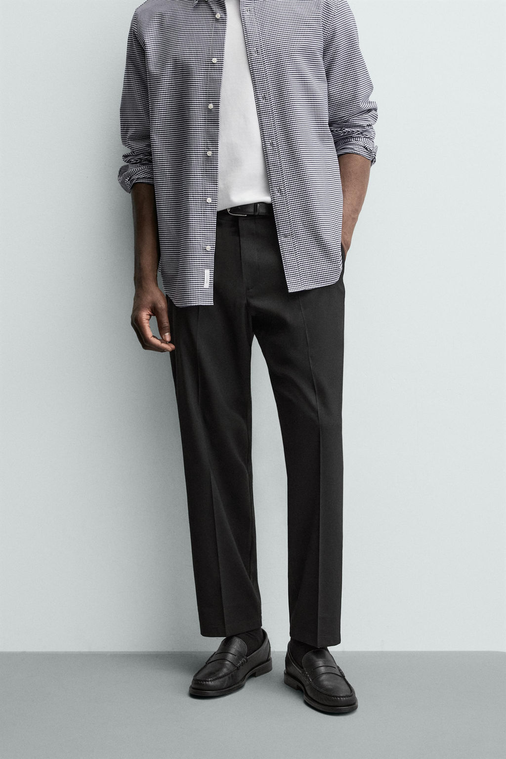 PANTAL?N CON LANA REGULAR FIT NON IRON / Negro - Zara фото 2