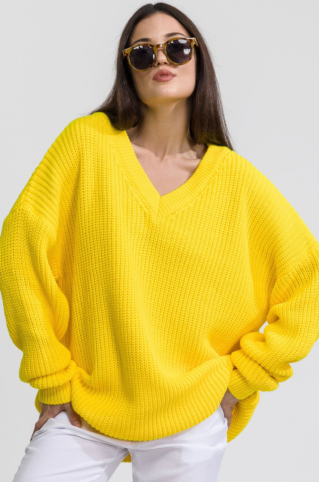 Женский удлиненный вязаный свитер оверсайз с V вырезом Happyfox - Happy fox фото 6