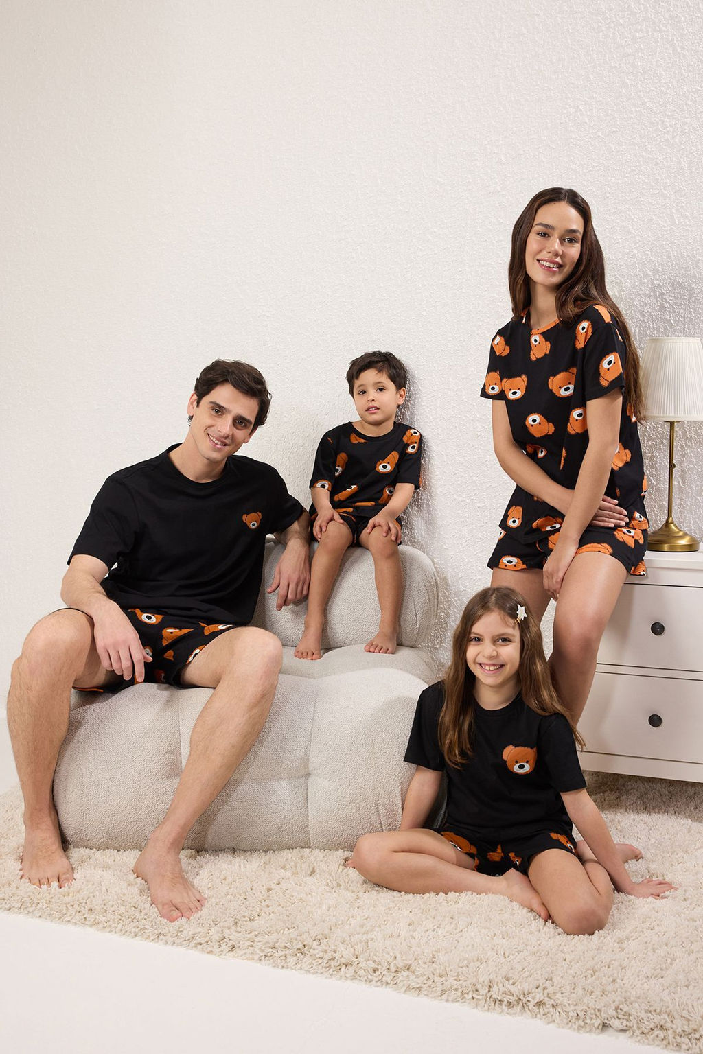 Siyah Unisex Cocuk %100 Pamuk Ay?c?k Desenli Family/Aile-K?z Orme Pijama Tak?m? TKDSS25PT00016 - Trendyolmilla фото 2