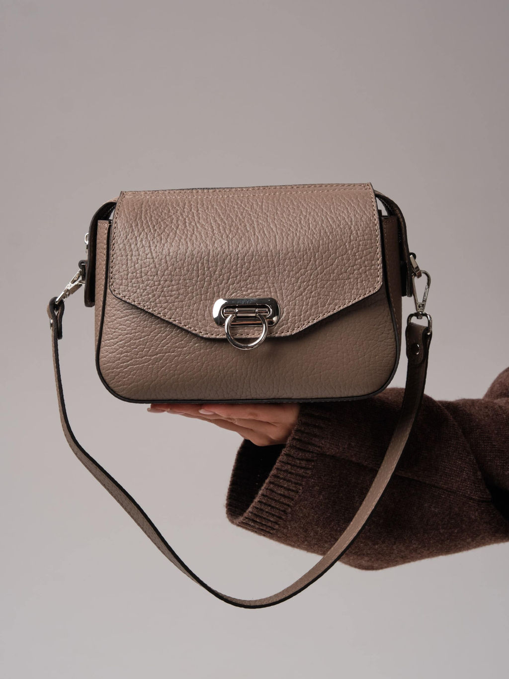 Женская сумка кросс-боди Azaro 3684 тауп соло