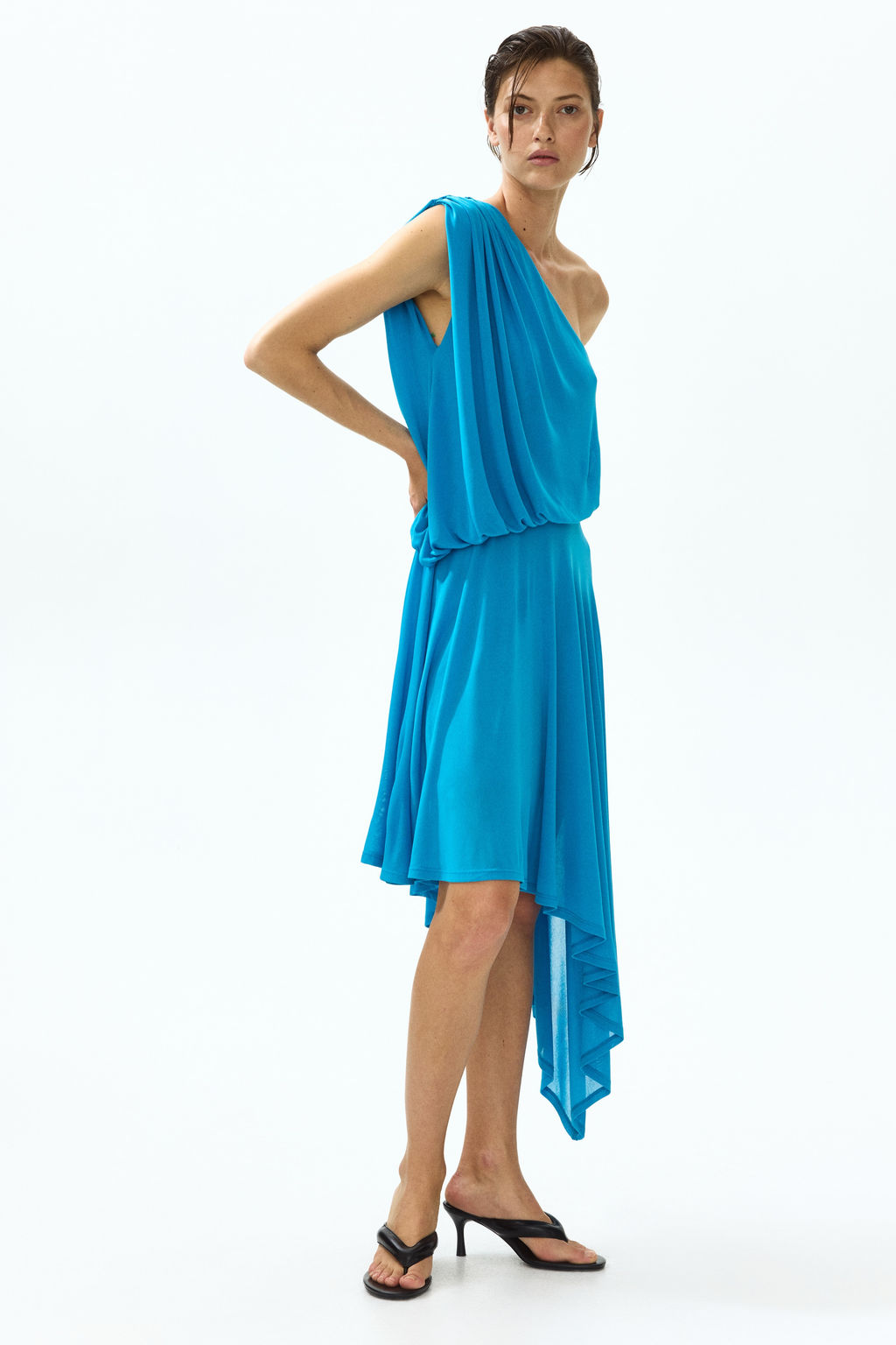 Vestido asim?trico de un hombro - H&m фото 6