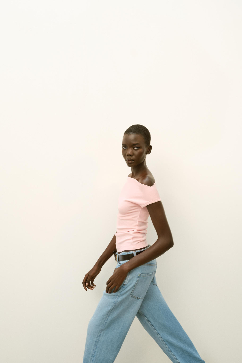 CAMISETA CUELLO BARCO / Rosa empolvado - Zara фото 3