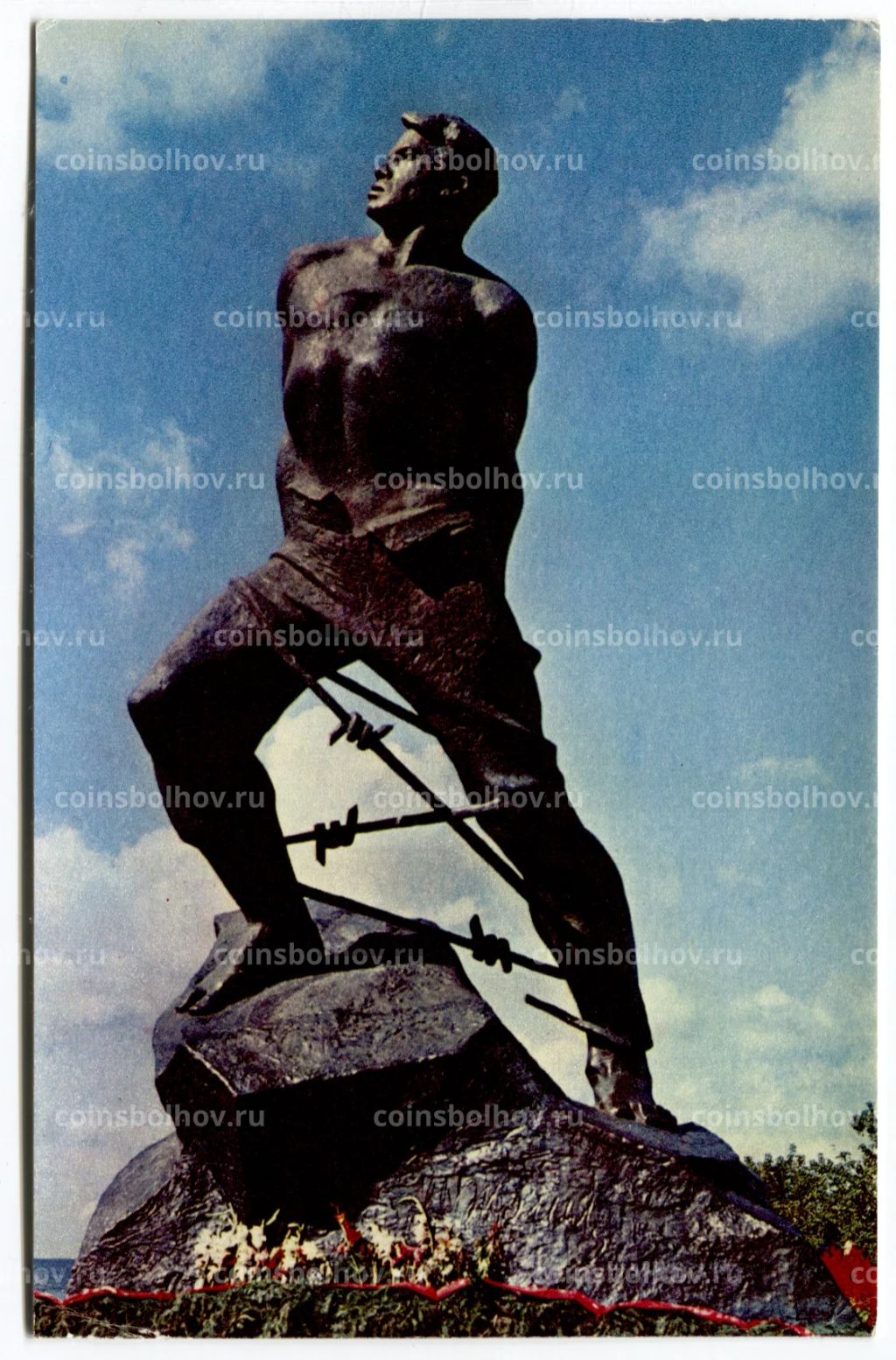 Открытка По Татарии Казань. Памятник Мусе Джалилю.