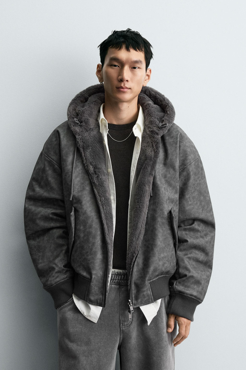 LEATHER EFFECT REVERSIBLE BOMBER JACKET - Zara фото 2