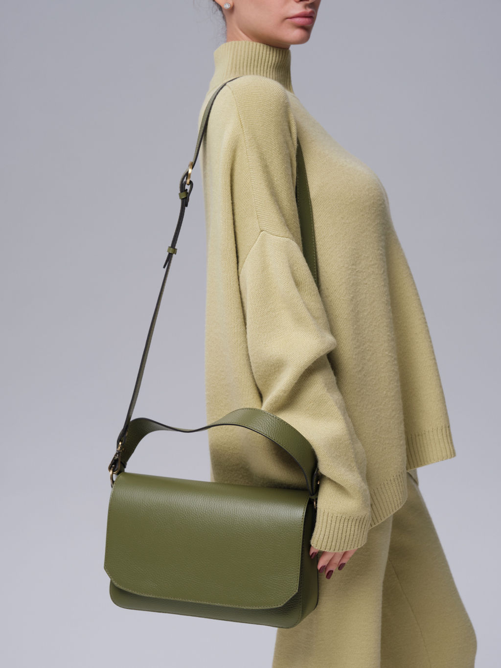 Сумка на плечо Deboro 30512 зеленая водоросль