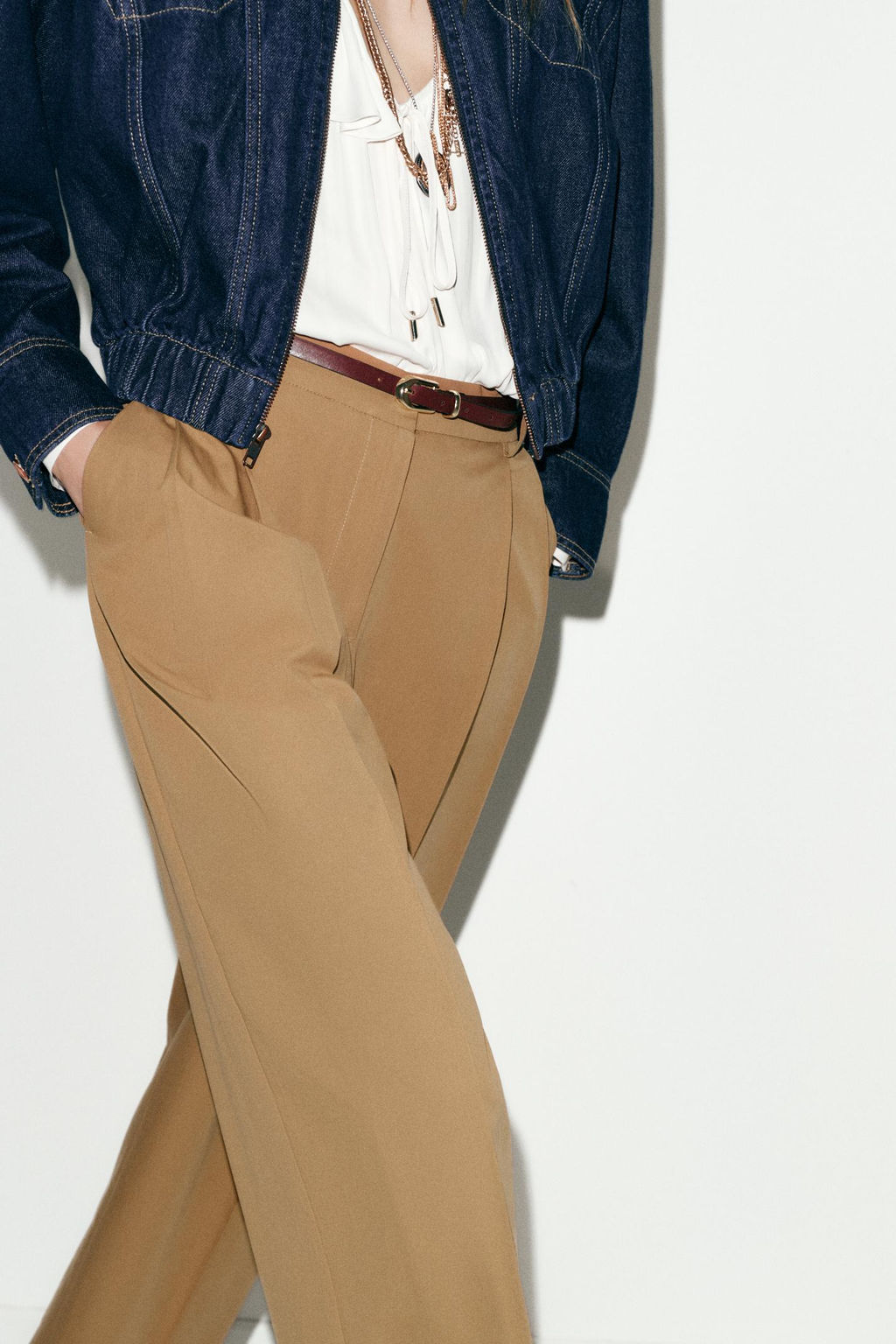 TROUSERS WITH BELT AND DARTS - Zara фото 4