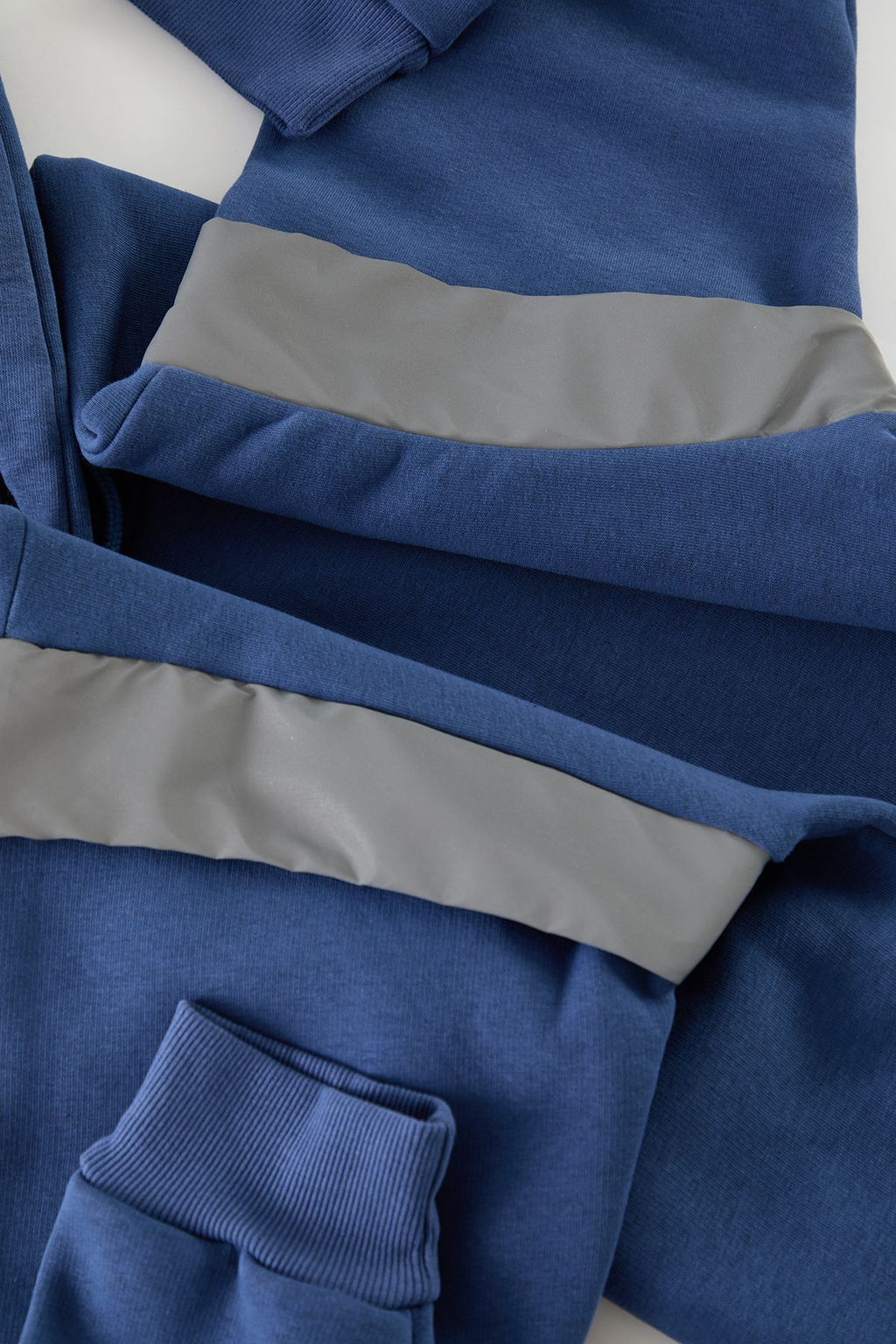 Indigo Oversize/Genis Kesim Kapusonlu Reflektor Detayl? Ici Polarl? Sweatshirt TMNSS20SW0205 - Trendyolmilla фото 7