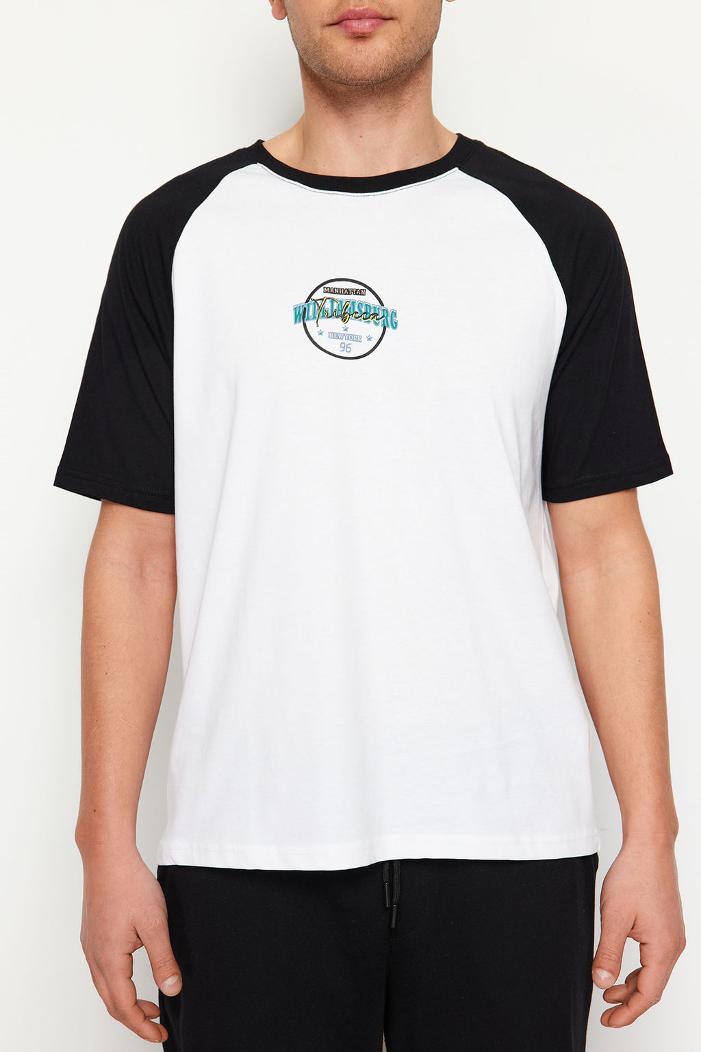 TRENDYOL MAN Siyah Beyaz Bask?l? Reglan Kol Regular Fit Orme Pijama Tak?m? TMNSS24PT00014 - Trendyolmilla фото 4