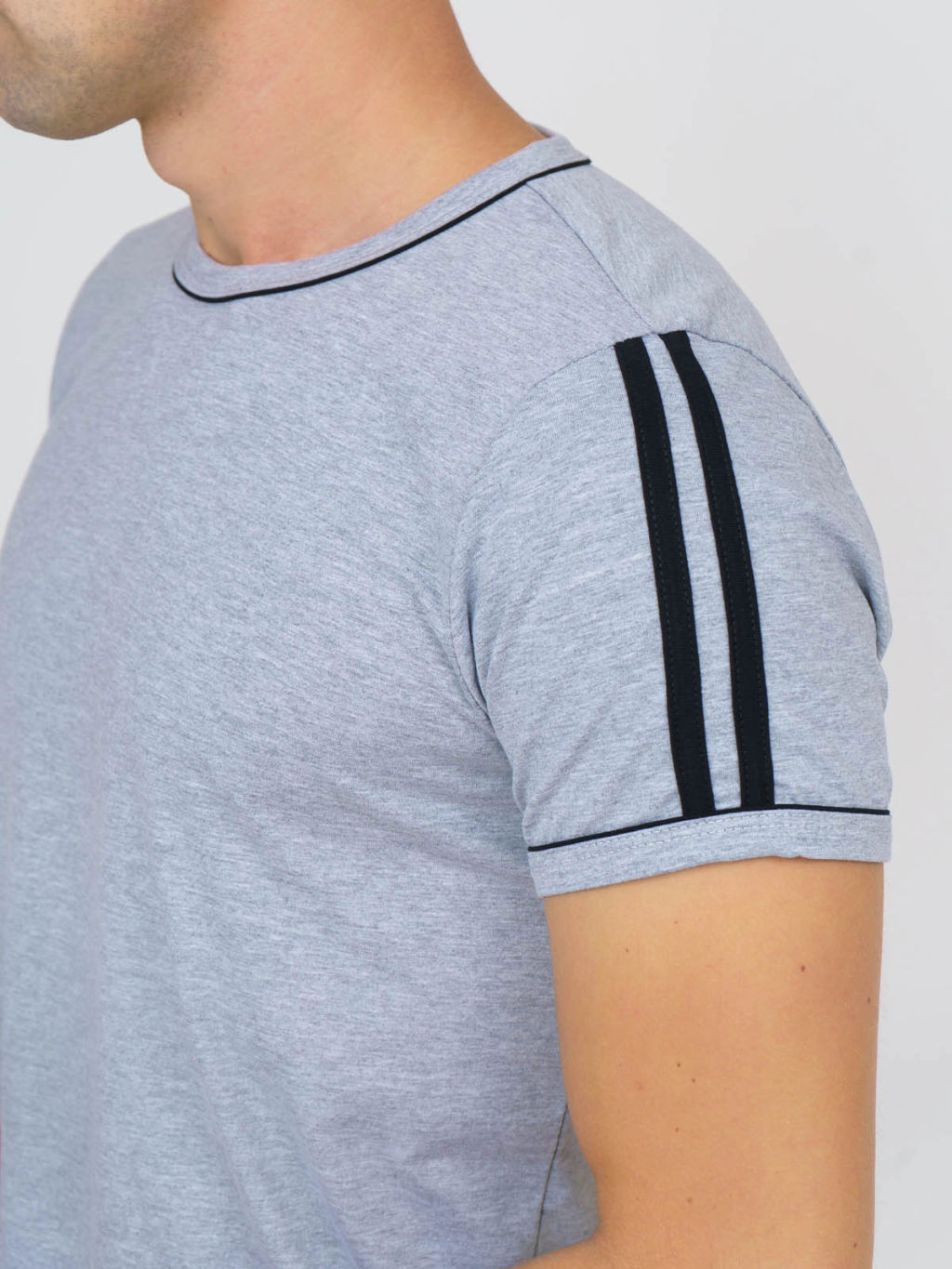 Футболка мужская, цвет серый