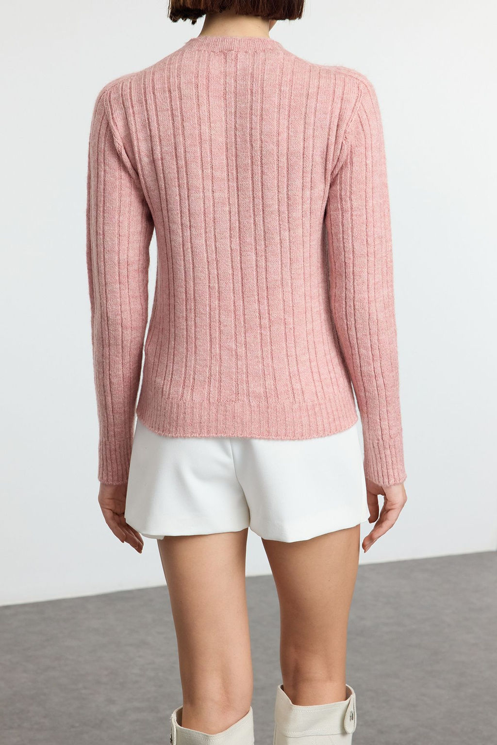 Somon Yumusak Dokulu Dik Yaka Regular Triko Kazak TEDAW25KZ00041 - Trendyolmilla фото 4