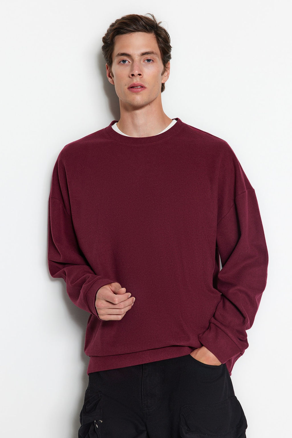 TRENDYOL MAN Lacivert Bisiklet Yaka Oversize/Genis Kesim Yumusak F?rcal? Selanik Sweatshirt TMNAW24SW00057 - Trendyolmilla фото 3