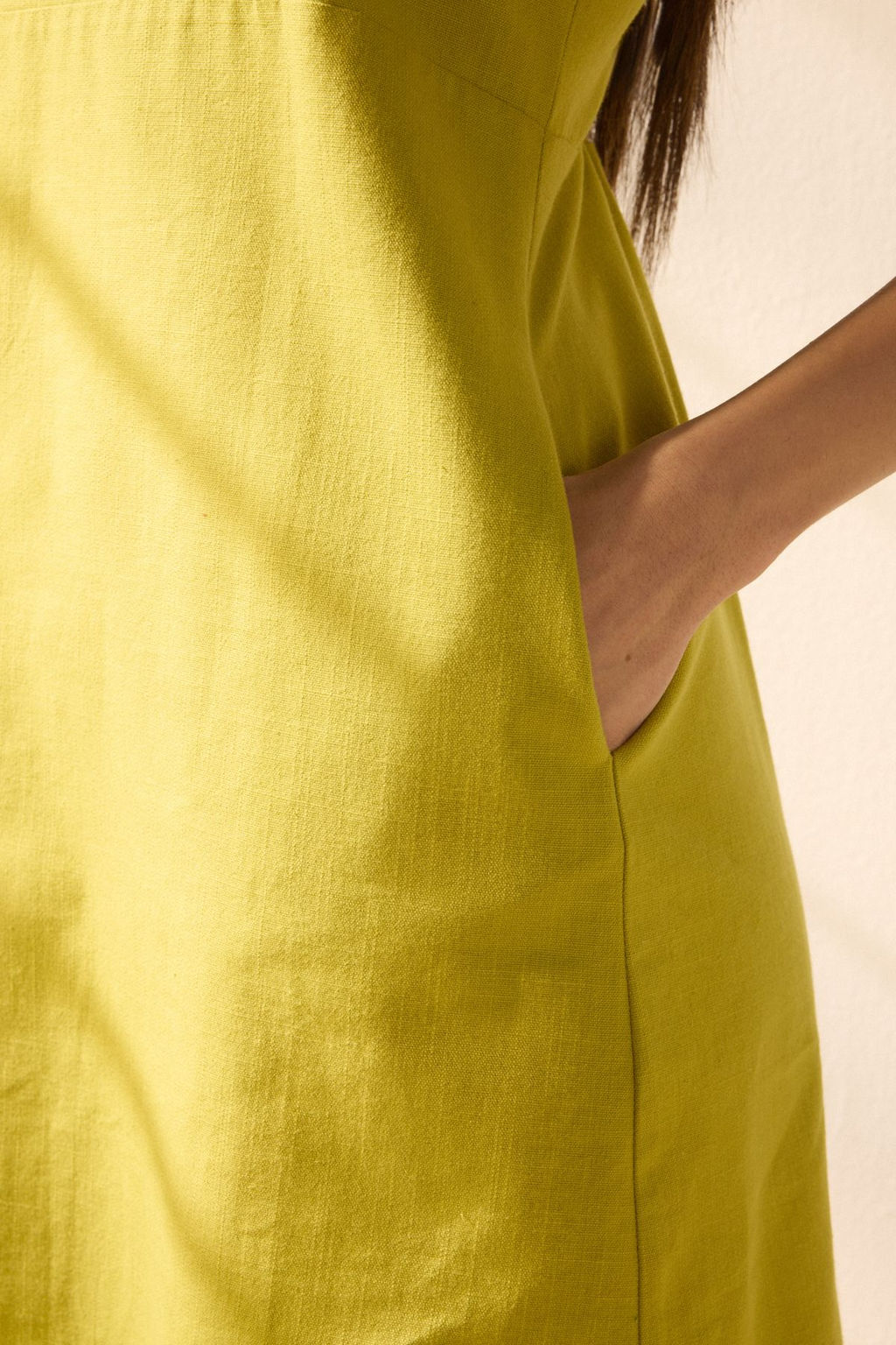 Trendyolmilla Yag Yesili Keten Kar?s?ml? A Kesim Gipeli Ask?lar? Ayarlanabilir Mini Dokuma Elbise TWOSS25EL00648  фото 3