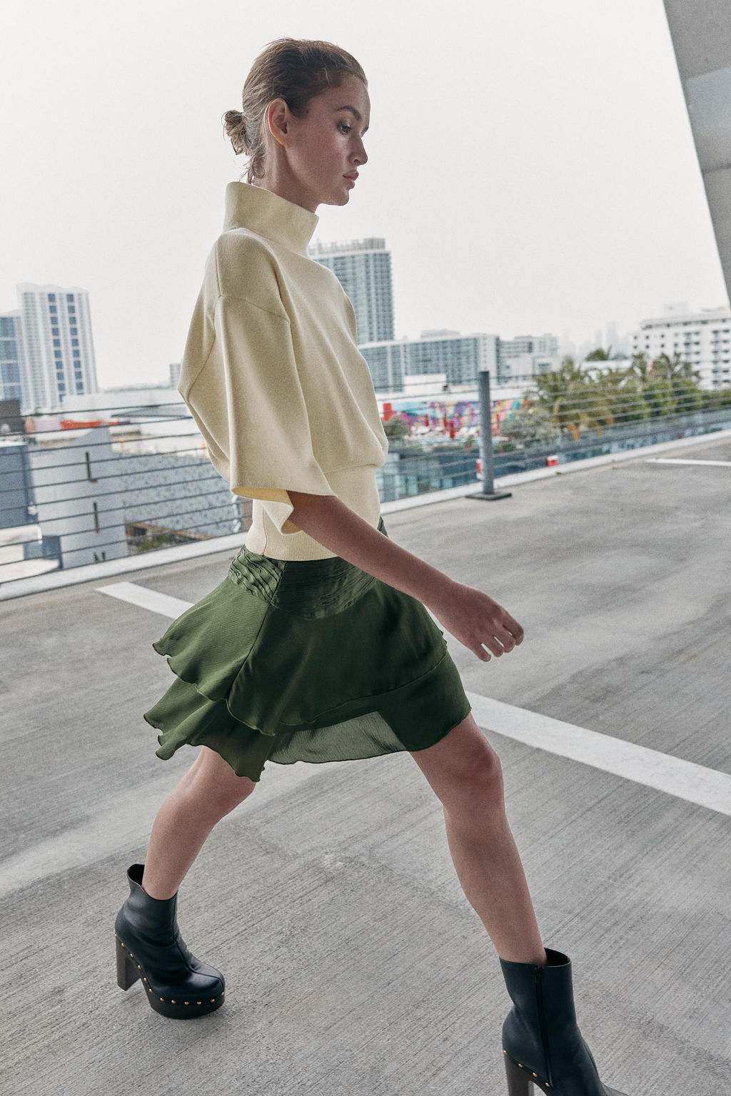 SATIN MINI SKIRT WITH RUFFLES - Zara фото 7