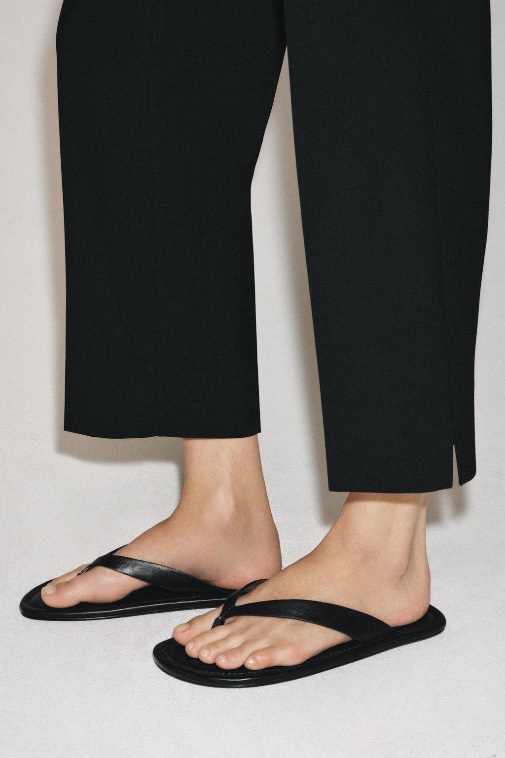 PANTAL?N RAYA PLANCHADA ZW COLLECTION / Negro - Zara фото 6