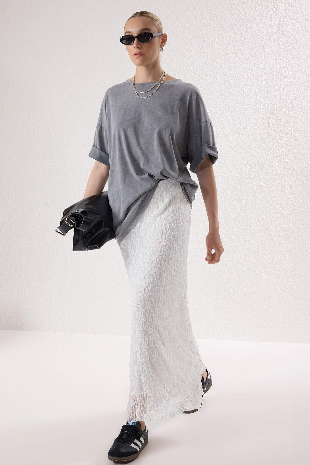 TRENDYOLMILLA Siyah Skater Dantel Midi Esnek Orme Etek TWOSS25ET00149  фото 2