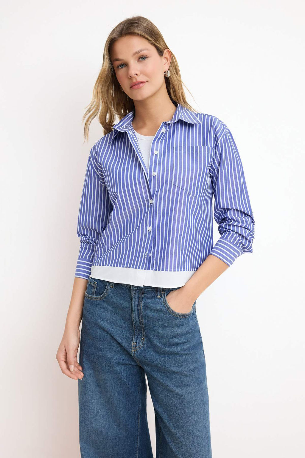 Mavi-Cok Renkli Cizgili Contrast Hafif Crop Gomlek TWOSS26GO00091 - Trendyolmilla фото 2