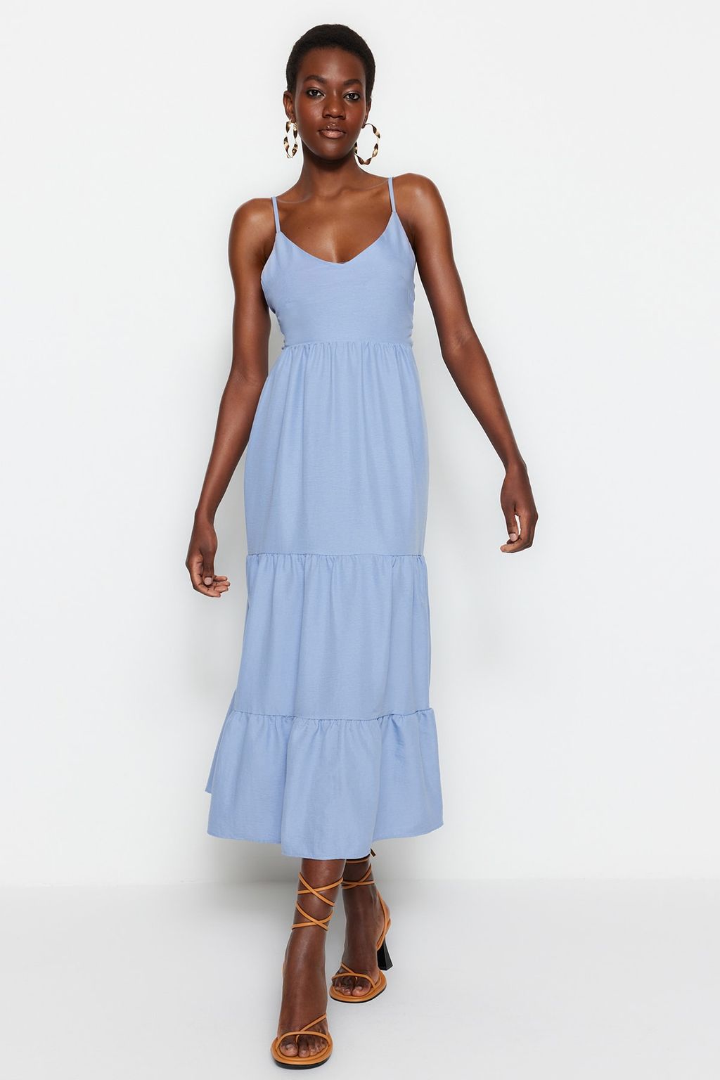 TRENDYOLMILLA Gul Kurusu Etegi Volanl? S?rt Baglama Detayl? Ask?l? Maxi Dokuma Elbise TWOSS23EL00027  фото 15