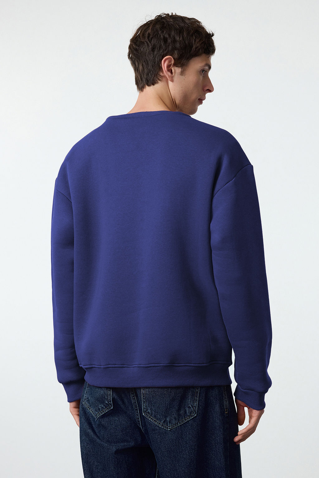 TRENDYOL MAN Siyah Oversize/Genis Kesim Pamuklu Basic Ici Polarl? Kal?n Sweatshirt TMNAW25SW00011 - Trendyolmilla фото 5