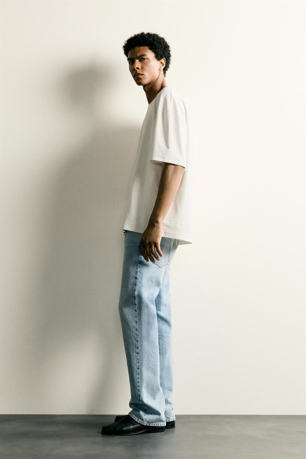 CAMISETA RELAXED FIT COSTURA / Blanco roto - Zara фото 4