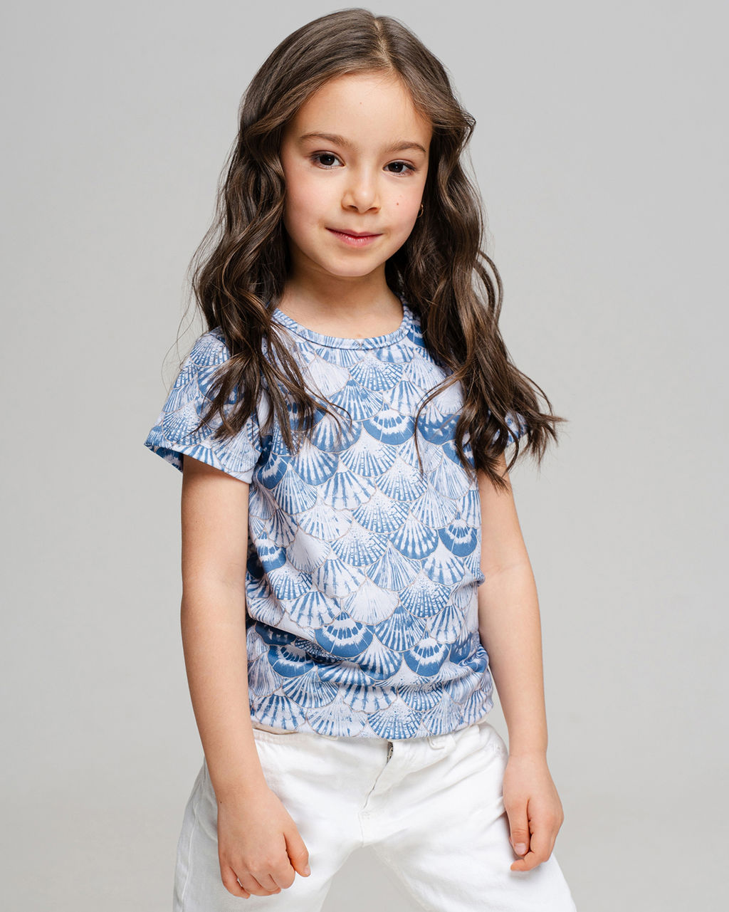 Дизайнерская детская футболка SAHAR art lab