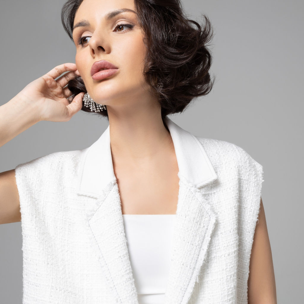 Жилет , в котором выглядишь дорого, Карьерный взлет (античный белый) - Charutti фото 3