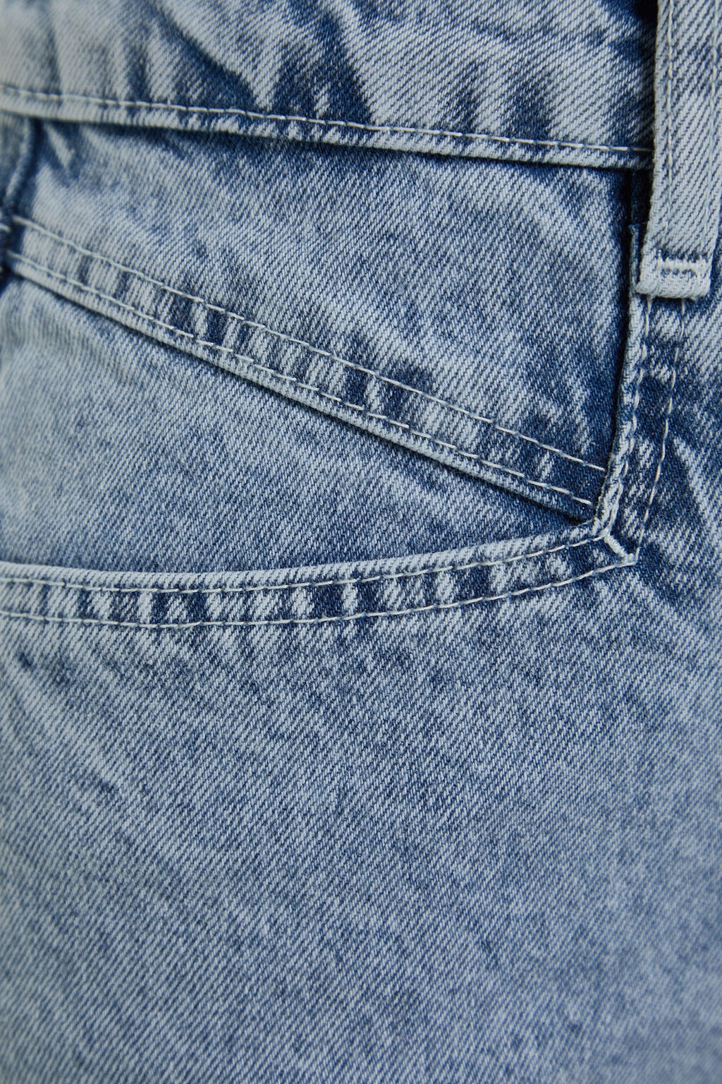 TRENDYOLMILLA Ac?k Mavi More Sustainable Puskullu Yuksek Bel Denim Sort TWOSS23SR00164 фото 7