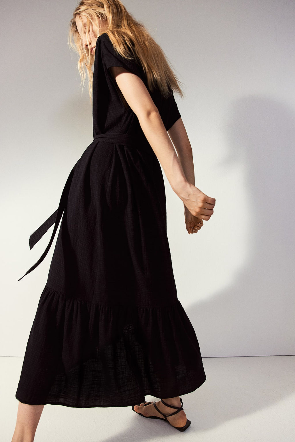 Vestido camisero con cinturon de anudar - H&m фото 3