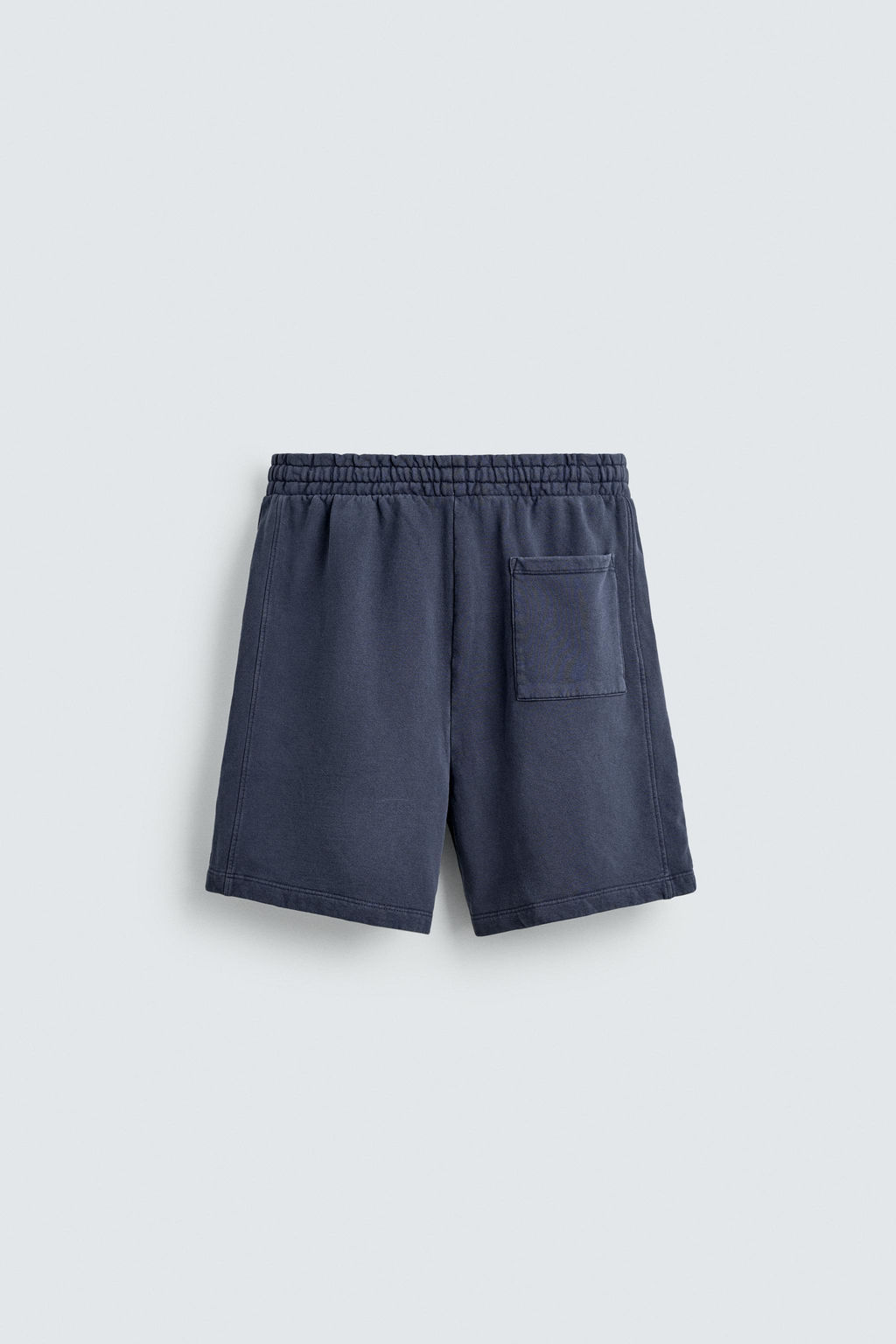 BERMUDA JOGGER B?SICA LAVADA / Azul?n