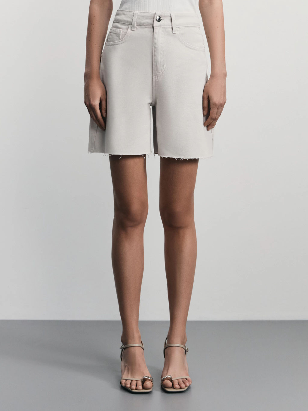 Джинсовые шорты А-силуэта / Zarina  фото 3