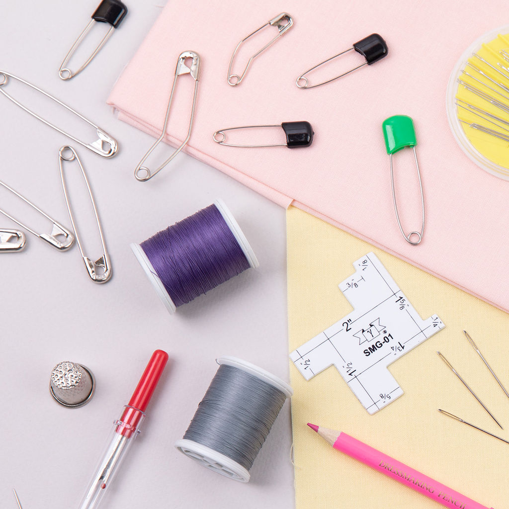 Булавки английские Gamma BUKS-006 с безопасным замком в блистере 6 шт 40 мм 03 желтый